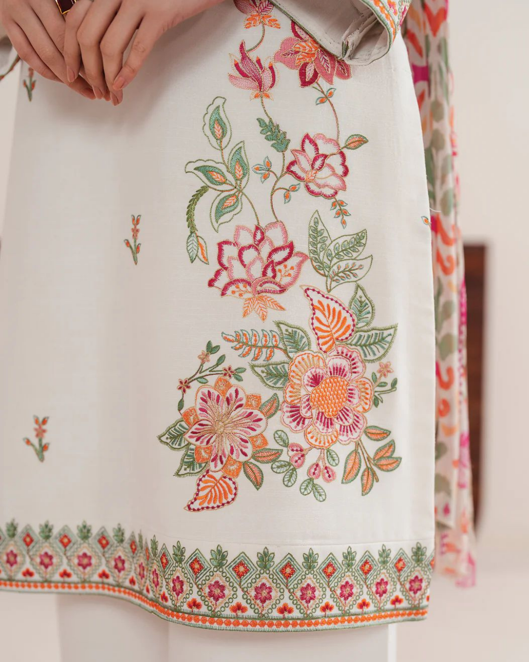 GARNET - 3PC LAWN EMBROIDERED SHIRT WITH MONARK PRINT DUPATTA & LAWN TROUSER | 3533
